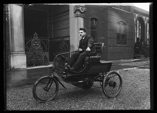 Automobile