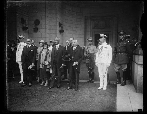 President of Haiti arrives in Washington. The Secretary of State, Frank B. Kellogg, and other high officiai of the government greeted the President of Haiti, Louis Borno, upon his arrival in the NatiNational Capital, June, 14th. In the photograph, left to right: Col. Sherwood A Cheney, Military Aide