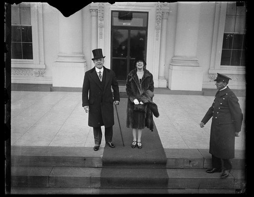 Nicholas Longworth and Alice Roosevelt Longworth. White House, Washington, D.C.