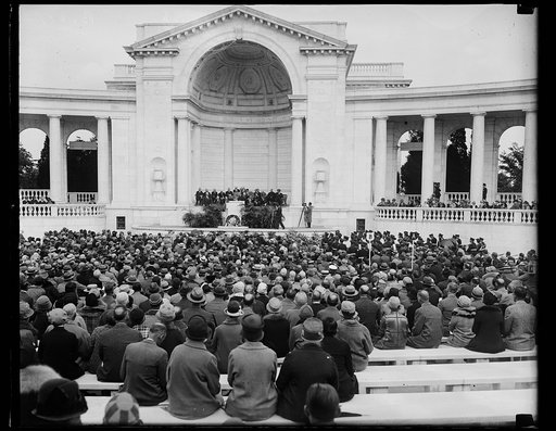 Doctors honor World War dead at Arlington. [...] general view of the services in Arlington Amphitheater [...]e the American Medical Association, who are holding their annual convention in Washington, honored the 500 medical officers [...] lost their lives in the in the World War. The Belgian Ambassa