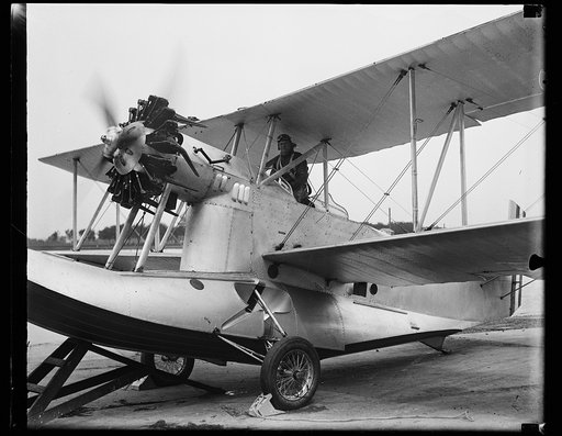 Amphibian aircraft