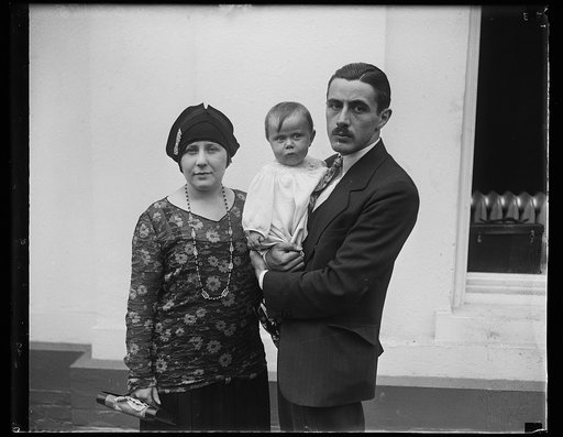 Family group at White House, Washington, D.C.