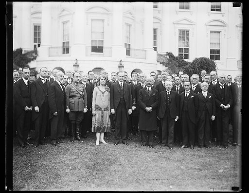 Calvin Coolidge and Grace Coolidge and group outside White House, Washington, D.C.