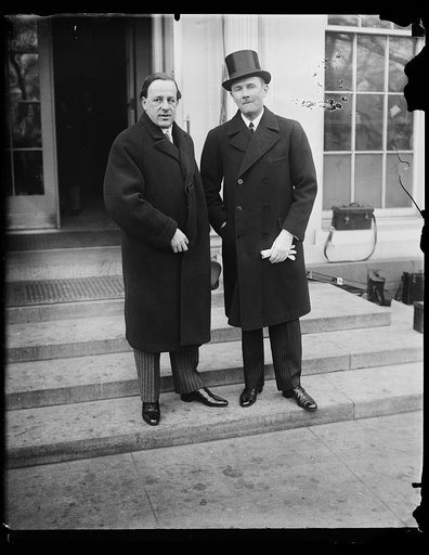 Emil Ludwig, famous German biographer and who is in this country to write a biography of [Abraham?] Lincoln, was presented to President Coolidge today. German Ambassador [...], right [White House, Washington, D.C.