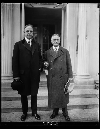 Governor of Nebraska is interesting caller at White House. Governor Adam McMullen of Nebraska, (right) called on President Coolidge at the White House today with Senator Robert B. Howell of Nebraska. Governor McMullen says that Nebraska will go strong for any presidential candidate who will help the