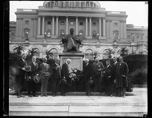Laying wreath at Marshall Memorial, U.S. Capitol, Washington, D.C.