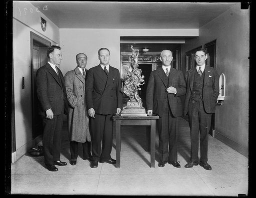 Gordon Bennett International Balloon Trophy goes to U.S. Army Air Corps. The Gordon Bennett International Balloon Trophy, property of the National Aeronautic Association by virtue of three victories by American Balloonists, was today presented to Assistant Secretary of War for Aviation F. Trubee Dav