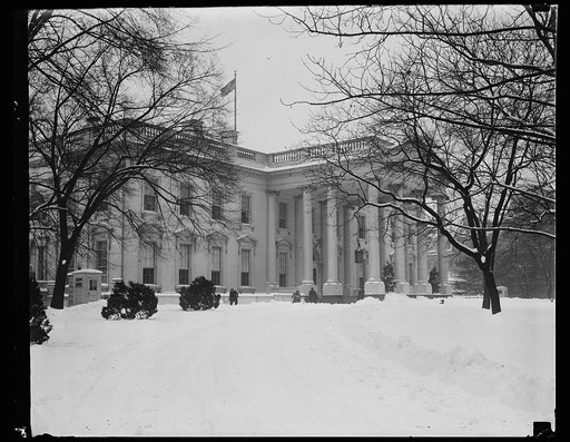 White House in snow, Washington, D.C.