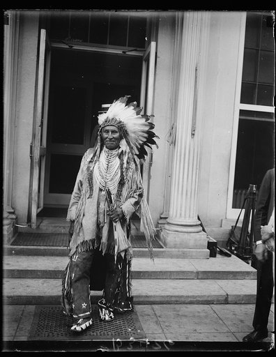 Chief Red Tomahawk all smiles after meeting President Hoover. Chief Red Tomahawk, leader of the Sioux Nation and credited with having killed Sitting Bull, was all smiles today as he left the White House where he was greeted by President Hoover. The Chief is 80 years old