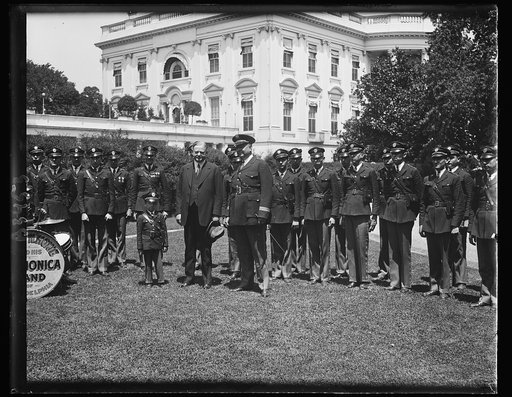 Boys harmonica band from Phila. at White House