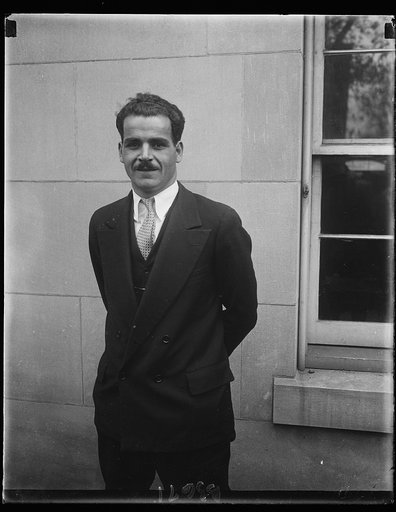 Foreman of Jury that convicted Albert B. Fall of bribery. Thomas E. Horris, 28-year-old bank teller, was foreman of the jury in District Supreme court that brought in the verdict of guilty against Albert B. Fall for acceepting a bribe of $100,000 from E.L. Dohency