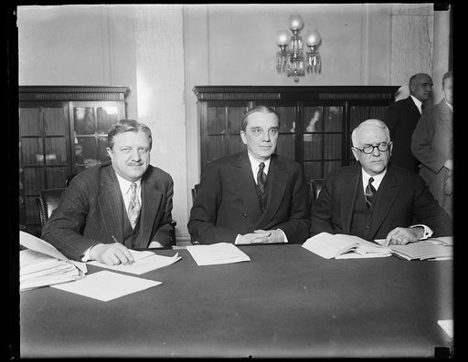 Owen D. Young appears before Senate Interstate Commerce Committee. Owen D. Young [...], expert and possible candidate for president in 1932, as he appeared before the Senate Interstate Committee today to describe the growth of the radio industry and its plans for the future. In the picture, left to 