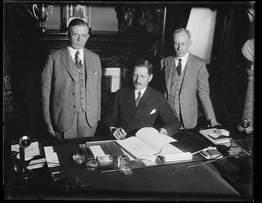 Hurley receives Louisiana land deeds. Secretary of War Hurley received from Mayor J.G. Palmer of Shreveport, La., the deeds to 23,000 acres of land near that city, to be used as an aviation field and the future home of the Third Attack Group, now stationed at Fort Crockett, Tex. It will be the large