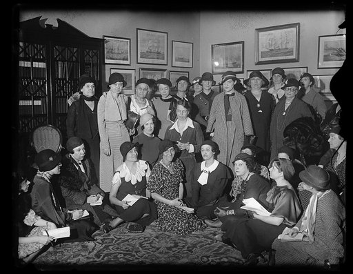 Eleanor Roosevelt with group of women