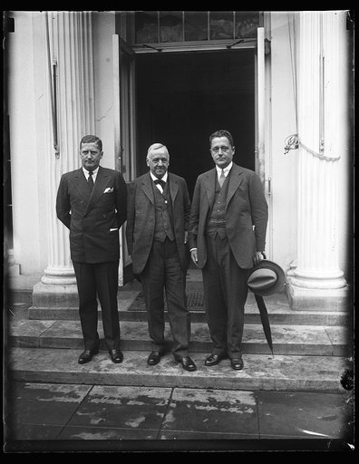 Josephus Daniels, center. White House, Washington, D.C.