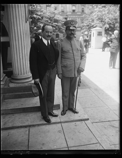 Men at White House, Washington, D.C.