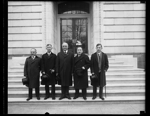 Japs meet Vice President. Japanese delegates to the London Naval conference met Vice President Curtis at the Capitol today. In the group, left to right: The Japanese Ambassador Katsuji Debuchi; Prime Minister Reijuro Wakatsuji; Vice President Curtis; Admiral Takarbe and H. Saito, Secretary and alter