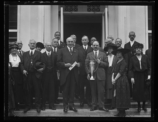 Warren Harding and group outside White House, Washington, D.C.