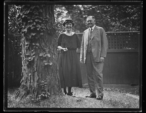 Oscar Underwood and wife?