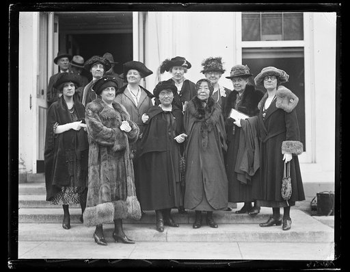 Group of women. White House, Washington, D.C.