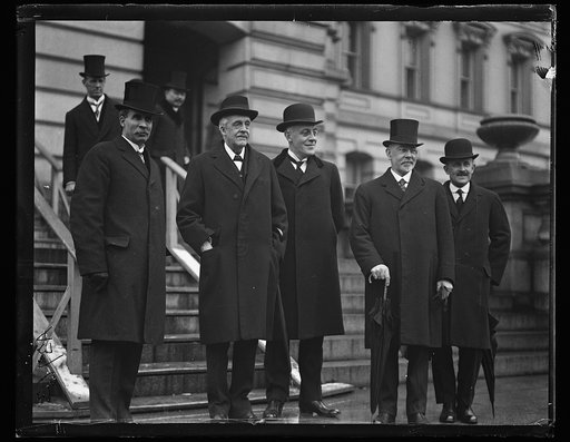 Men at U.S. Capitol; Sir Auckland Geddes, center. Washington, D.C.