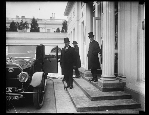 Warren Harding outside White House, Washington, D.C.