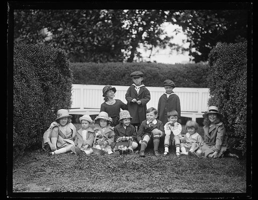 Children with Easter baskets