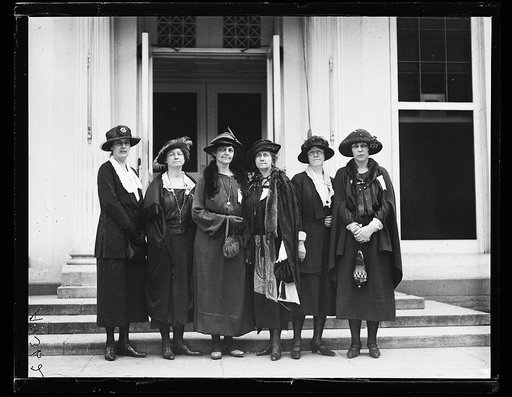 Group of women at White House, Washington, D.C.