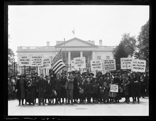 Picketers at White House with signs: "Democracy and Political Prisoners Don't Mix," "Shall Justice Die?" "We are Innocent Victims," etc. Washington, D.C.