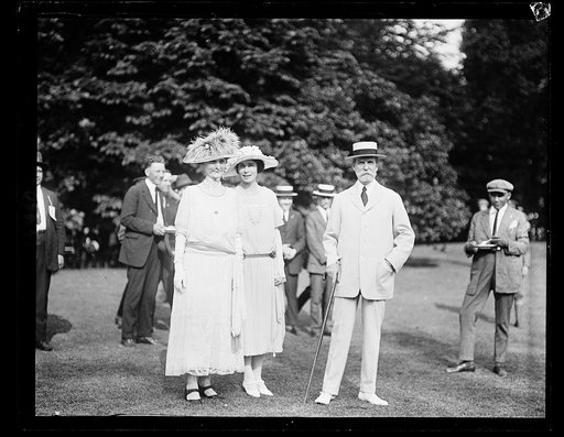 Group: includes Charles Evans Hughes and wife