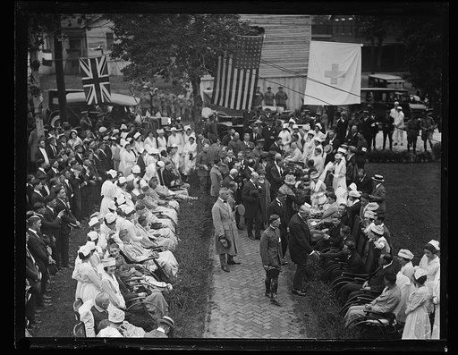 President Harding greeting wounded soldiers?