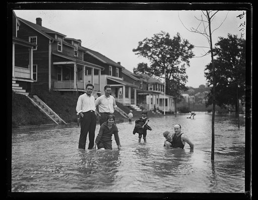Heaviest rain in Washington area in years. Here, North Rosemount, Va. using their streets as a swimming pool. Sept 1922