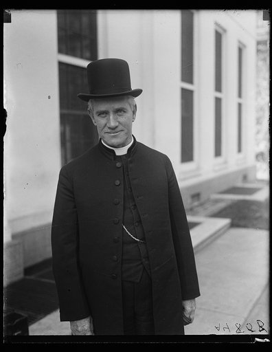 Clergyman at White House, Washington, D.C.