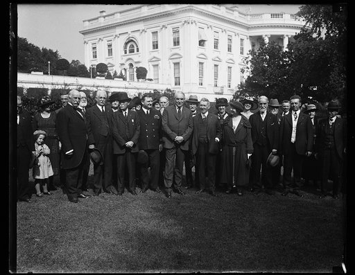 Warren Harding and group outside White House, Washington, D.C.