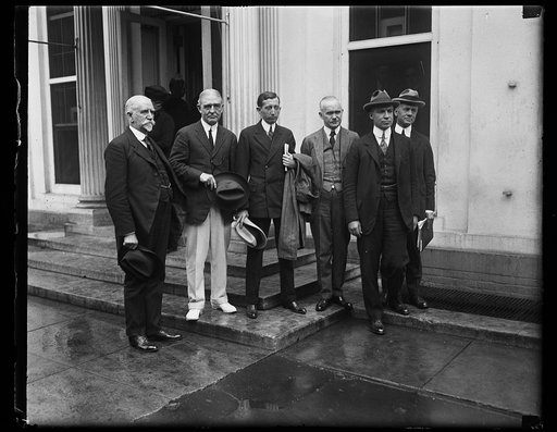 Group outside White House; includes William Harrison Hays, center. Washington, D.C.