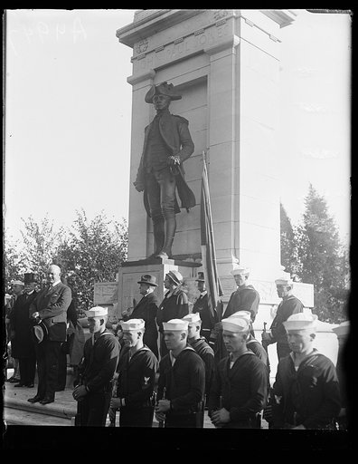 Group at John Paul Jones Memorial, Washington, D.C.