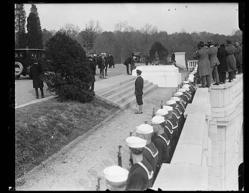 Armistice Day, Harding placing wreath on grave Arlington Cemetery