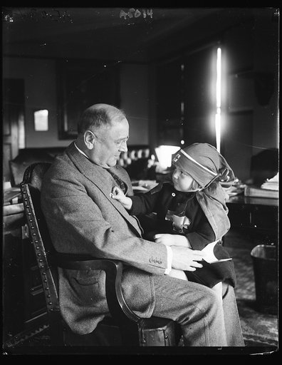 John Brackenridge [...] in D.C. and wife [...] made member of Red Cross