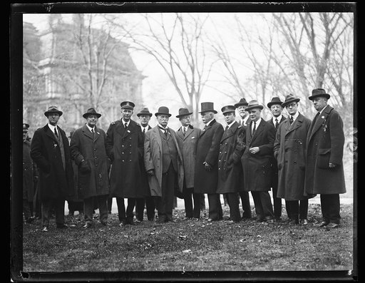 Olympic Assoc., who are planning for U.S. part in games at Paris in 1924. The first aim of the conference meeting in Wash. is to iron out differences between sport governing bodies of the country making hormony and preparedness the keybote during the next 18 mths. of preperation for competition agai