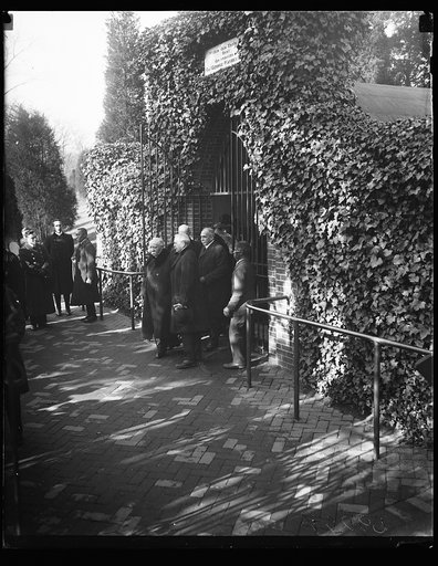 Georges Clemenceau visiting George Washington's tomb, Mount Vernon, Virginia
