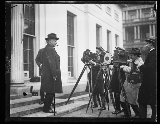 Secy. Fall and newspapermen at White House