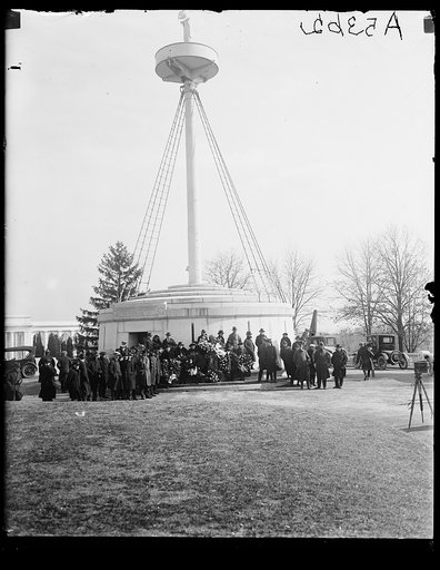 Services for Maine dead at Arlington
