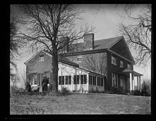 Rep. Campbell's House. Abingdon. One time Washington's house in Va.