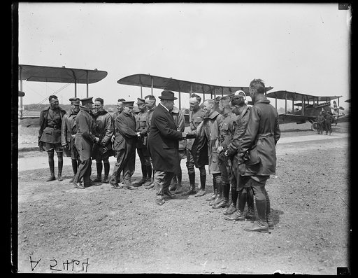 Six Deltaviland Army airplanes
