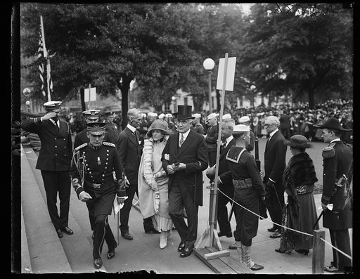 Pres. and Mrs. Harding and party; U.S. Amb. to Gt. Brit., George Harvey