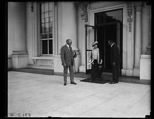 President and Mrs. Harding leaving White House, Washington, D.C.