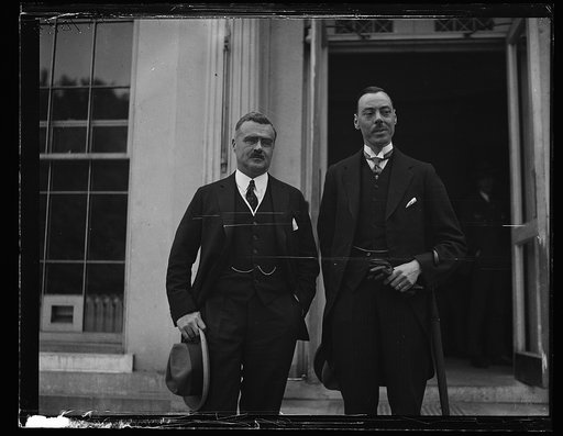 Men at White House, Washington, D.C.