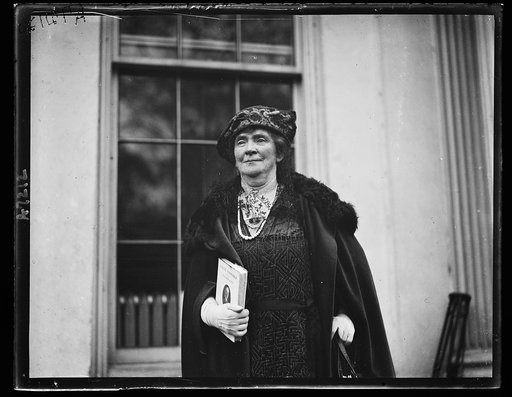 Janet Richards, prominent lecturer on current events