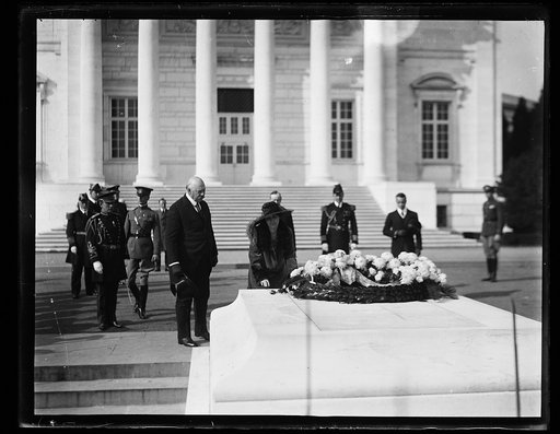 John W. Weeks and Grace Coolidge at Tomb of the Unknown Soldier, Arlington National Cemetery, Arlington, Virginia