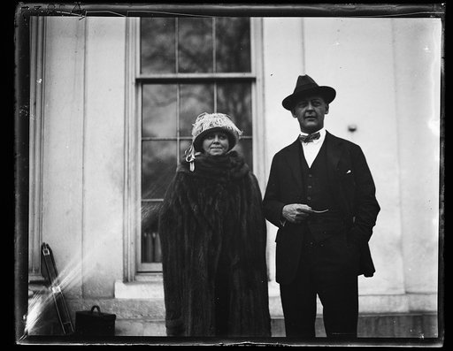 Woman and man at White House, Washington, D.C.